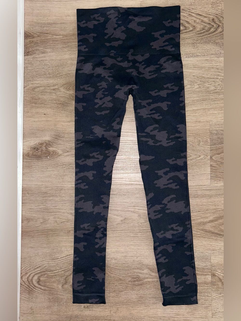 SPANX Black Camo High-Waist Seamless Shaping  Leggings